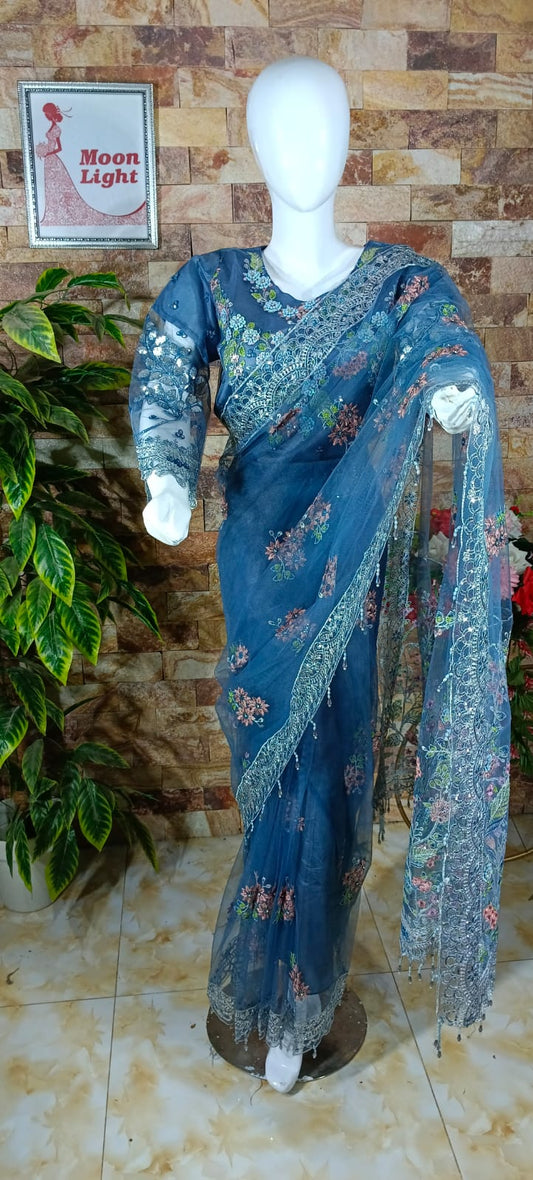 Elegant Women’s  Saari for Party Wear – Stylish & Trendy Outfits